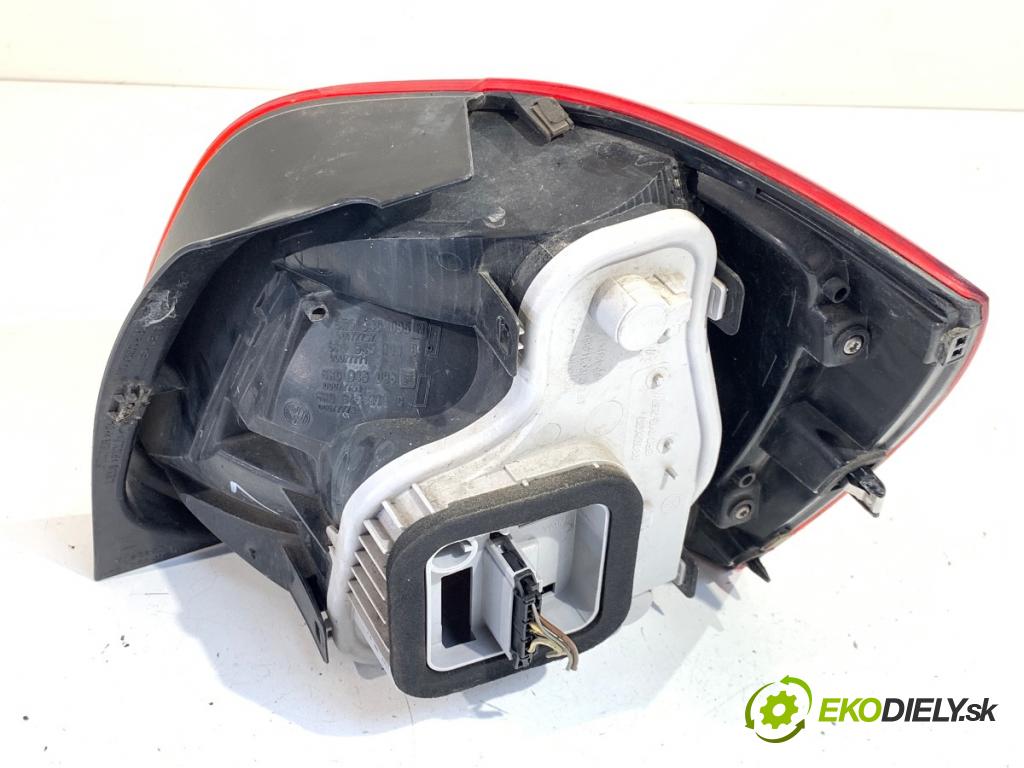 VW POLO V liftback 2011 63 kW 1.4 (6R1) 1390 Svetlo ľavy zad 6R0945095N