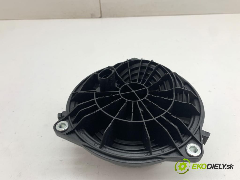 VW POLO V liftback 2011 63 kW 1.4 (6R1) 1390 klika dveří zadní část 6R6827469
