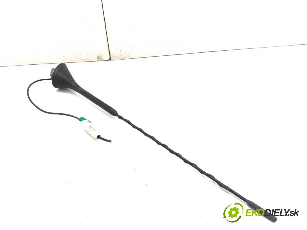VW POLO V liftback 2011 63 kW 1.4 (6R1) 1390 ANTENA