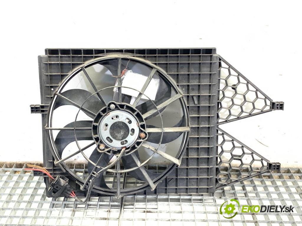 SEAT IBIZA IV liftback 2010 63 kW 1.4 1390 ventilátor chladiče 6R0121207 (Ventilátor)