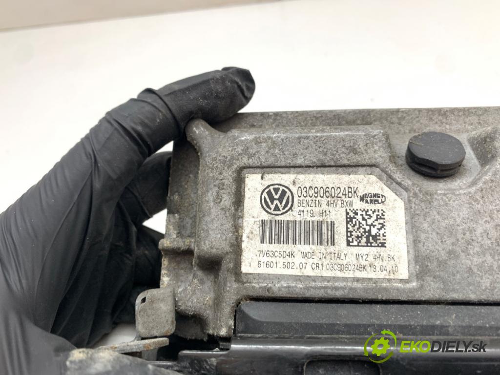 SEAT IBIZA IV liftback 2010 63 kW 1.4 1390 riadiaca jednotka Motor 03C906024BK (Riadiaca jednotka)