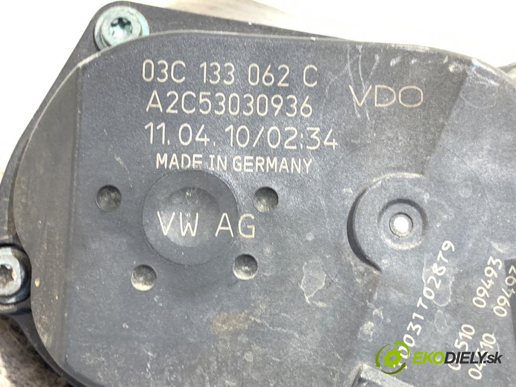 SEAT IBIZA IV liftback 2010 63 kW 1.4 1390 Škrtiaca klapka 03C133062C (Škrtiaca klapka)