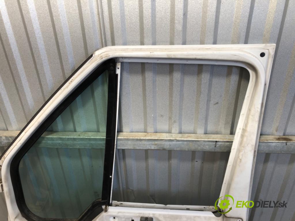 FORD TRANSIT V Autobus 2008 81 kW 2.2 TDCi 2198 dveře pravý přední část