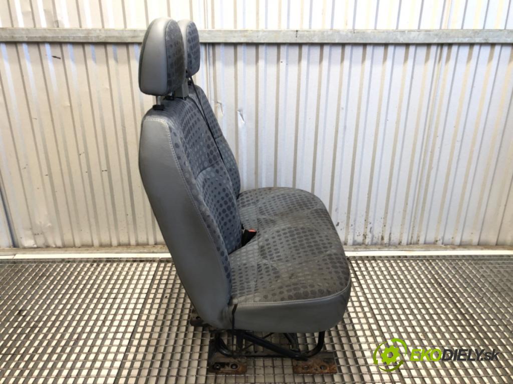 FORD TRANSIT V Autobus 2008 81 kW 2.2 TDCi 2198 Sedadlo pravy predný