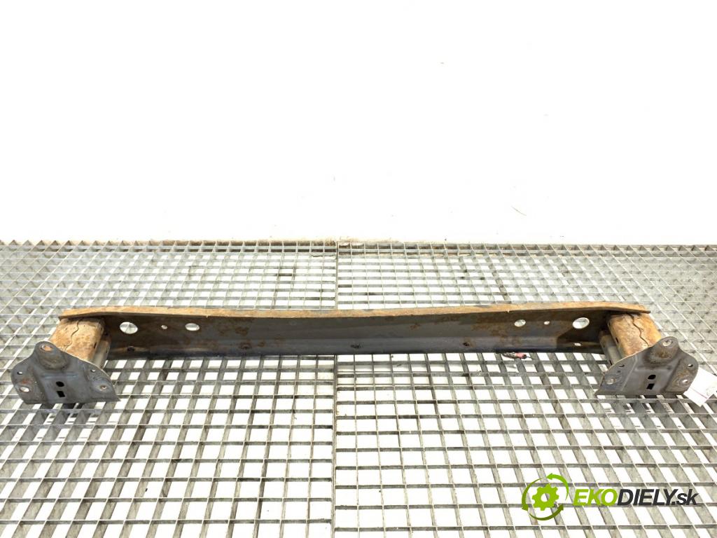 TOYOTA YARIS III liftback 2011 51 kW 1.0 (KSP130_) 998 Výstuha nárazníka zad  (Výstuha zadná)
