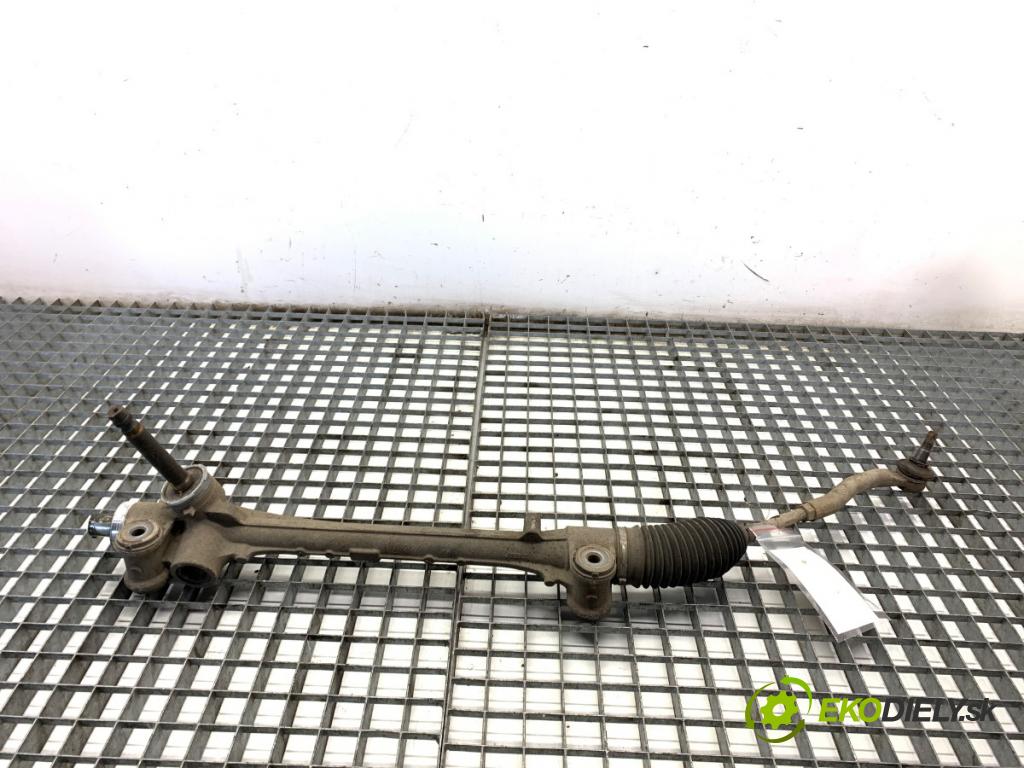 TOYOTA YARIS III liftback 2011 51 kW 1.0 (KSP130_) 998 řízení volantu řízení 