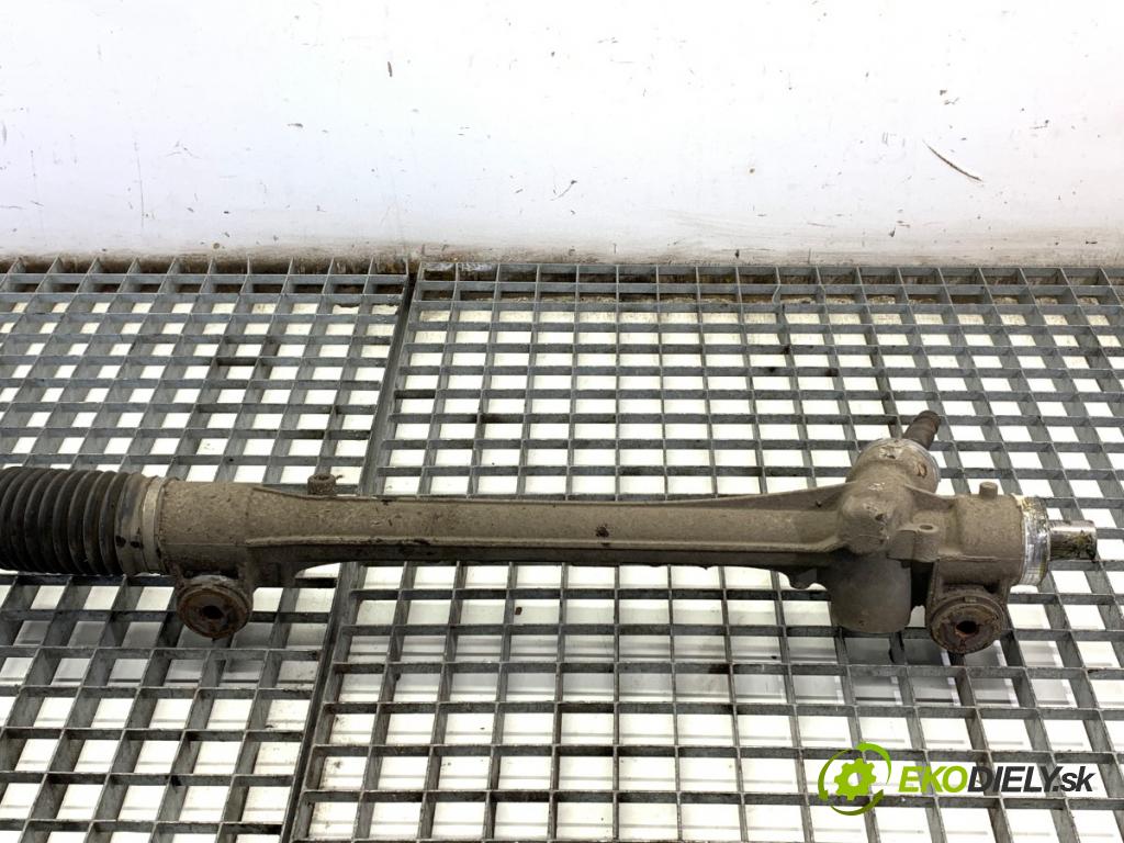 TOYOTA YARIS III liftback 2011 51 kW 1.0 (KSP130_) 998 řízení volantu řízení