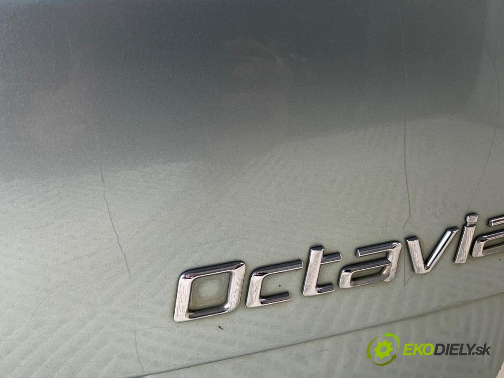 SKODA OCTAVIA II liftback 2011 90 kW 1.4 TSI 1390 kapota zadní část 9559