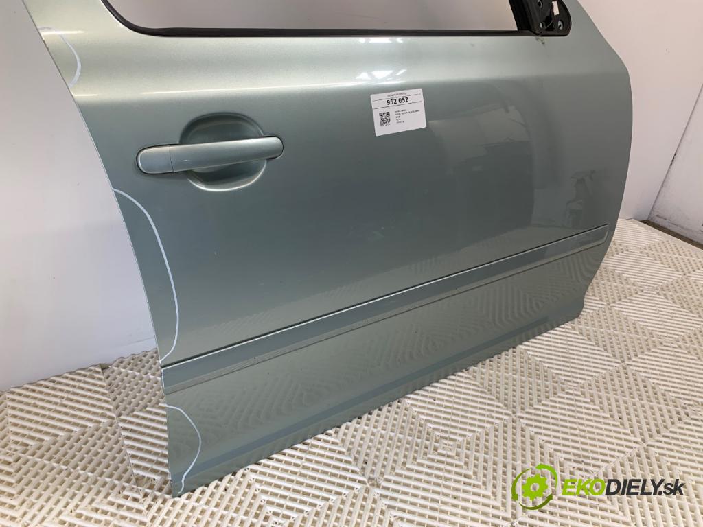 SKODA OCTAVIA II liftback 2011 90 kW 1.4 TSI 1390 dveře pravý přední část