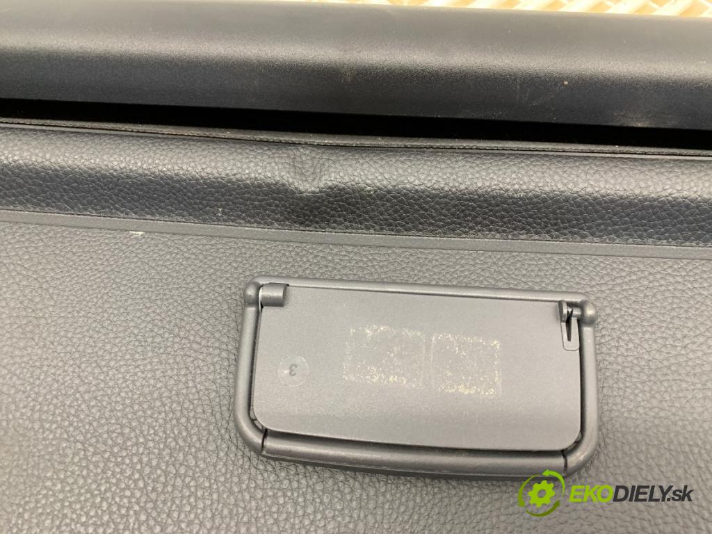 VW GOLF VII Kombi 2013 110 kW 2.0 TDI 1968 Roleta kufra