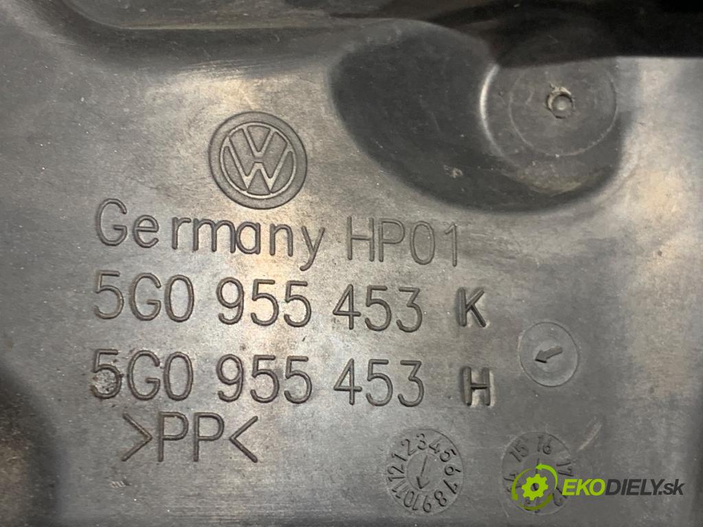 VW GOLF VII Kombi 2013 110 kW 2.0 TDI 1968 Nádržka ostrekovačov 5G0955453K