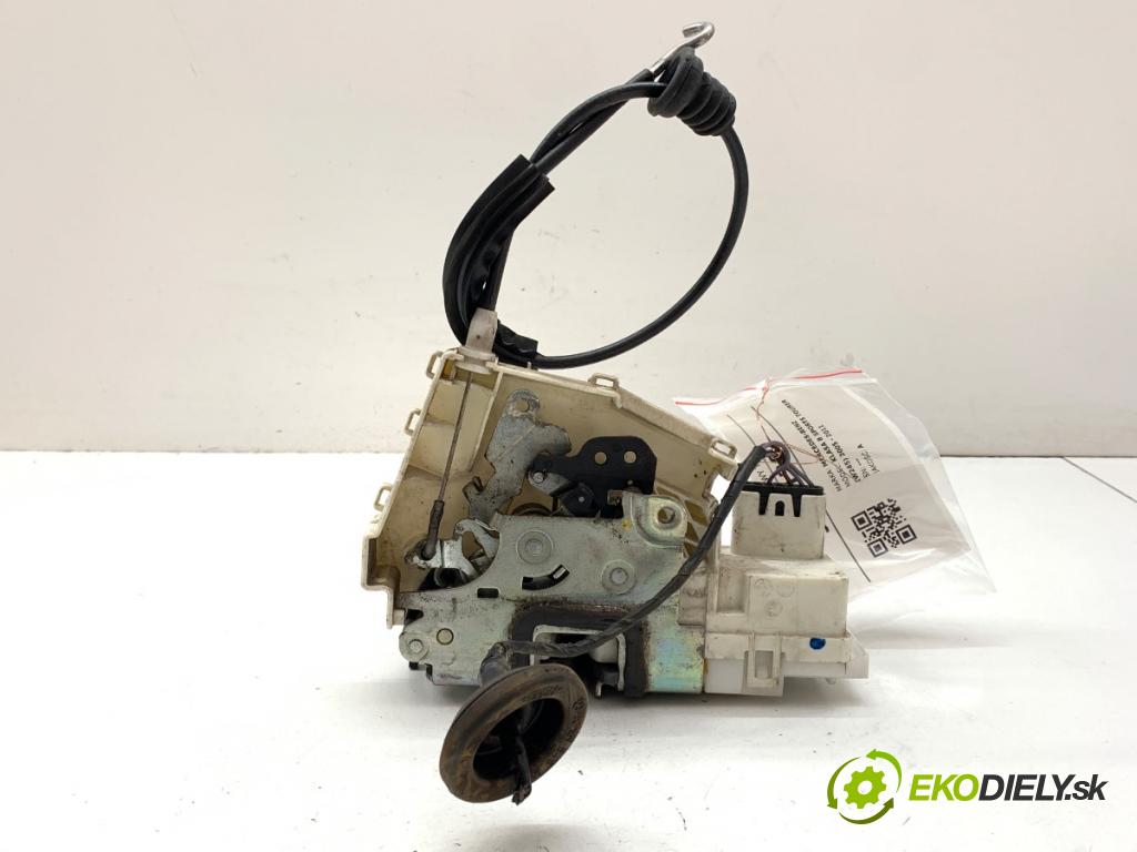 MERCEDES-BENZ W245 liftback 2005 100 kW B 200 (245.233) 2034 zámok Dvere pravy zad 1697302235