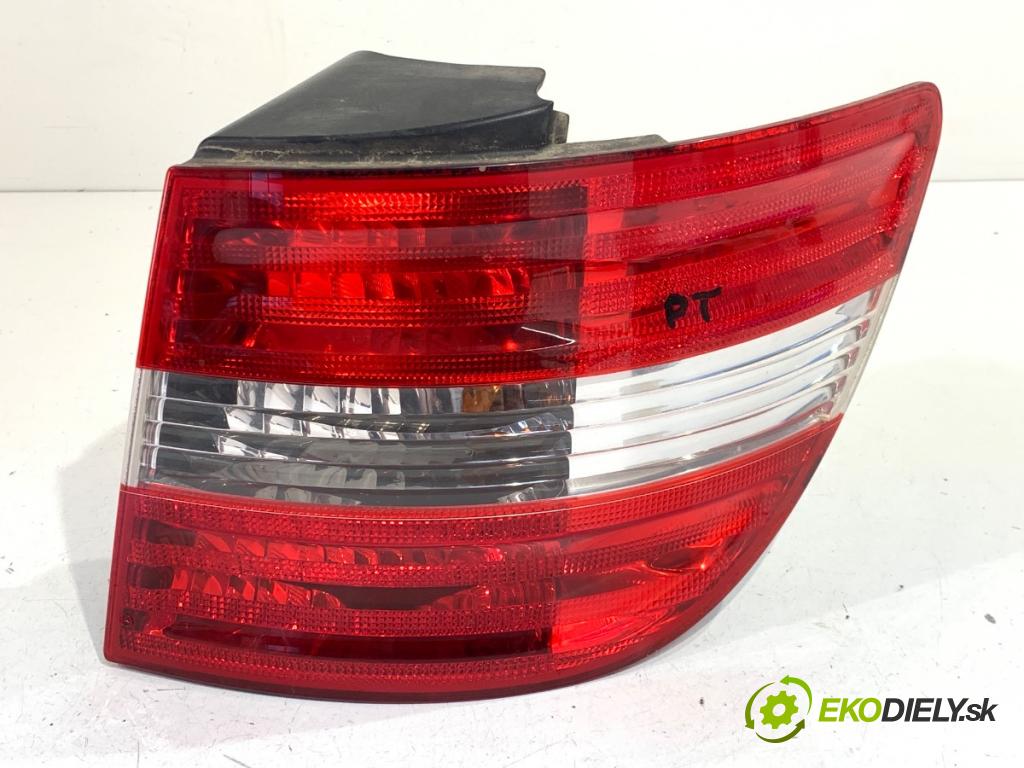 MERCEDES-BENZ W245 liftback 2005 100 kW B 200 (245.233) 2034 světlo pravý zadní část A1698202264