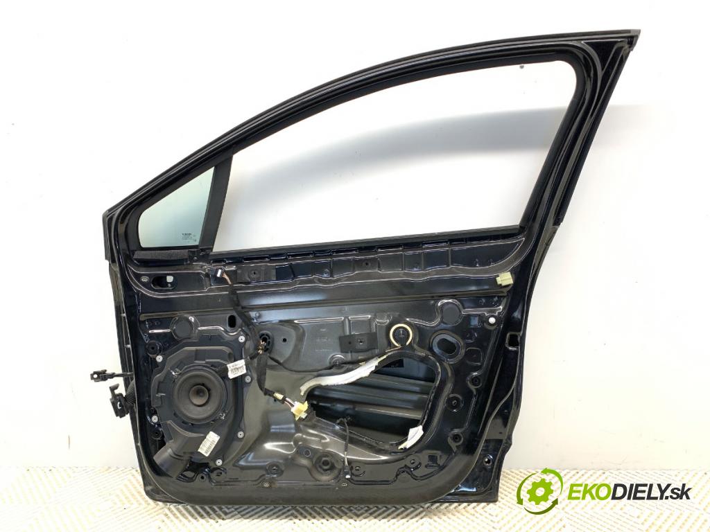 RENAULT CLIO IV liftback 2013 66 kW 1.5 dCi 90 1461 Dvere pravy predný TEGNE