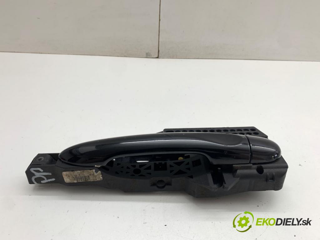 RENAULT CLIO IV liftback 2013 66 kW 1.5 dCi 90 1461 Kľučka vonkajšia pravy predný 806060204R