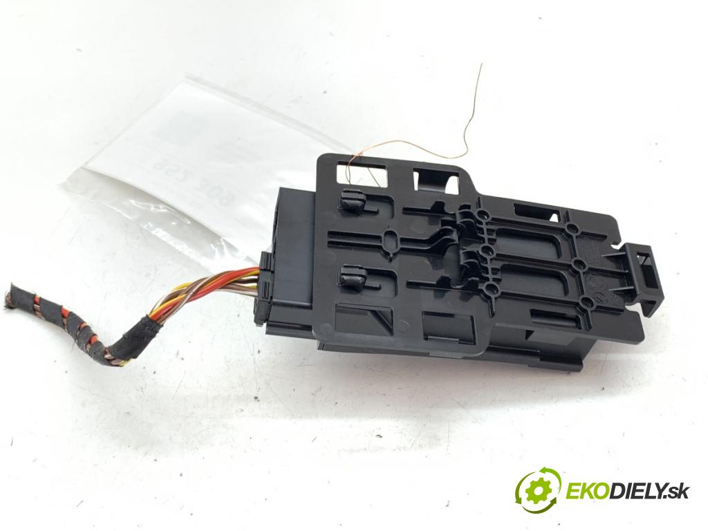 BMW G02 SUV 2022 375 kW M Competition 2993 Modul sedačky 7490465