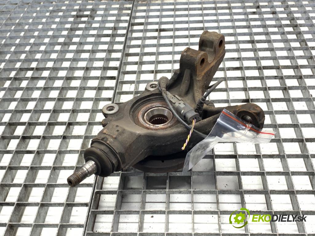 CITROEN C4 II liftback 2011 82 kW 1.6 HDi 110 1560 náboj pravý přední část