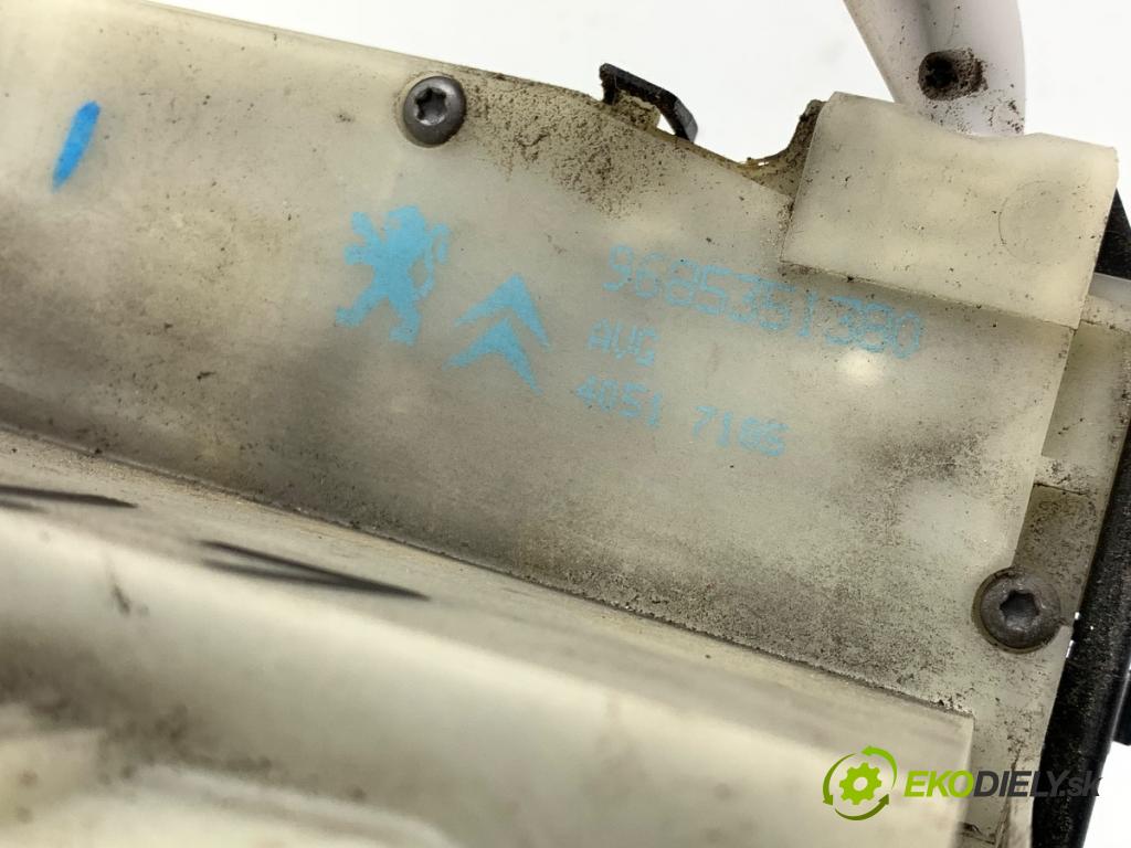 CITROEN C4 II liftback 2011 82 kW 1.6 HDi 110 1560 zámok Dvere ľavy predný 9685351380