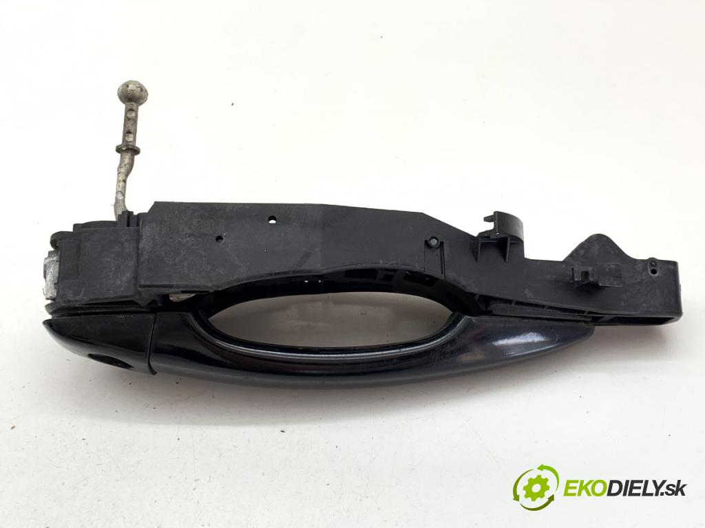 CITROEN C4 II liftback 2011 82 kW 1.6 HDi 110 1560 klika vnejší levý přední část