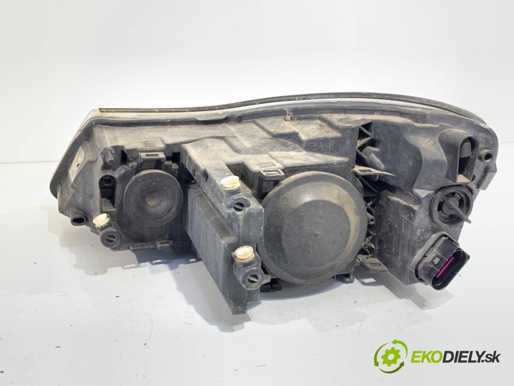 SKODA OCTAVIA II liftback 2011 90 kW 1.4 TSI 1390 světlomet pravý přední část 1Z1941016F