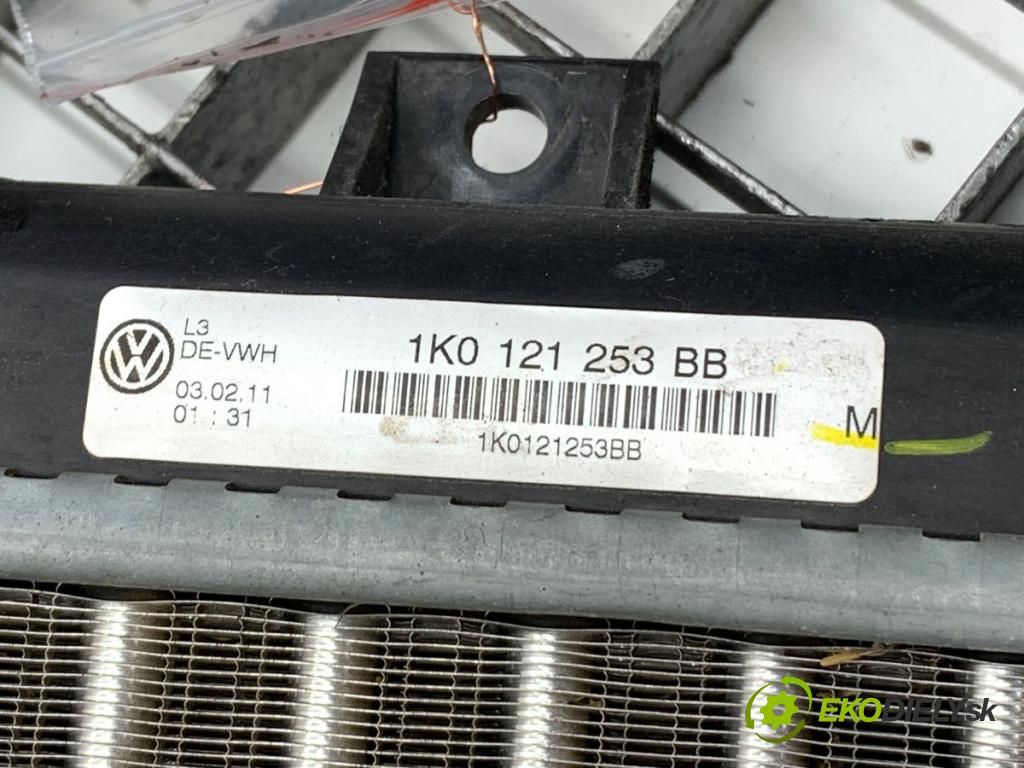 SKODA OCTAVIA II liftback 2011 90 kW 1.4 TSI 1390 Chladič vody 1K0121253BB (Chladič vody)