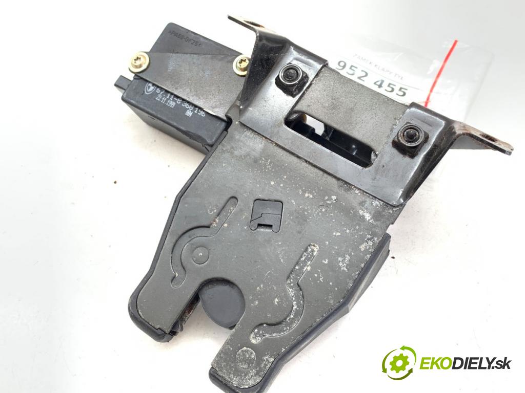 BMW E39 Kombi 2000 135 kW 530 d 2926 zámok dverí zad 8368196