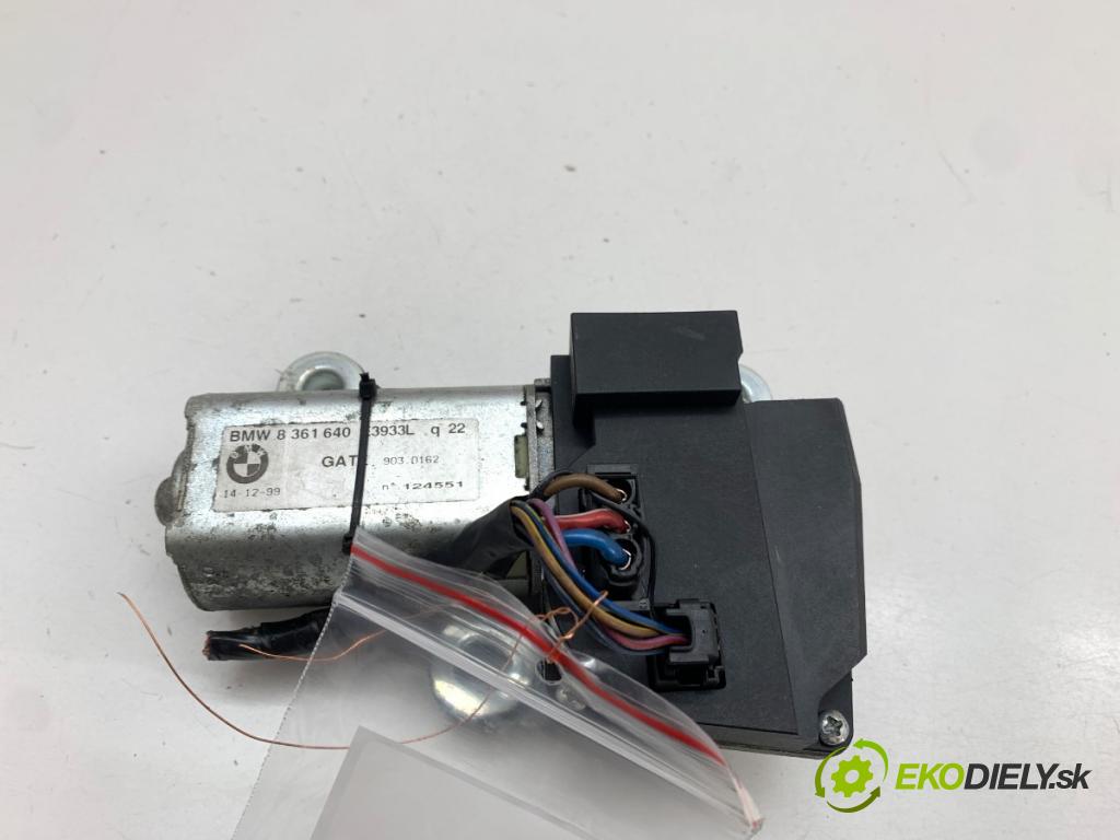 BMW E39 Kombi 2000 135 kW 530 d 2926 Motor stieračov zad 8361640