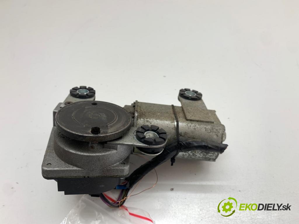 BMW E39 Kombi 2000 135 kW 530 d 2926 Motor stieračov zad 8361640