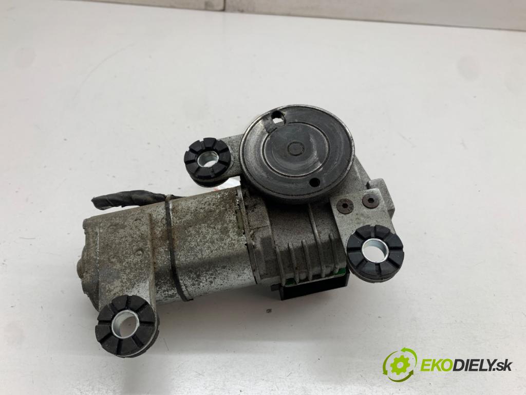 BMW E39 Kombi 2000 135 kW 530 d 2926 Motor stieračov zad 8361640