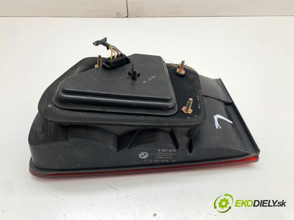 BMW E39 Kombi 2000 135 kW 530 d 2926 Svetlo ľavy zad vnútorná 8361673