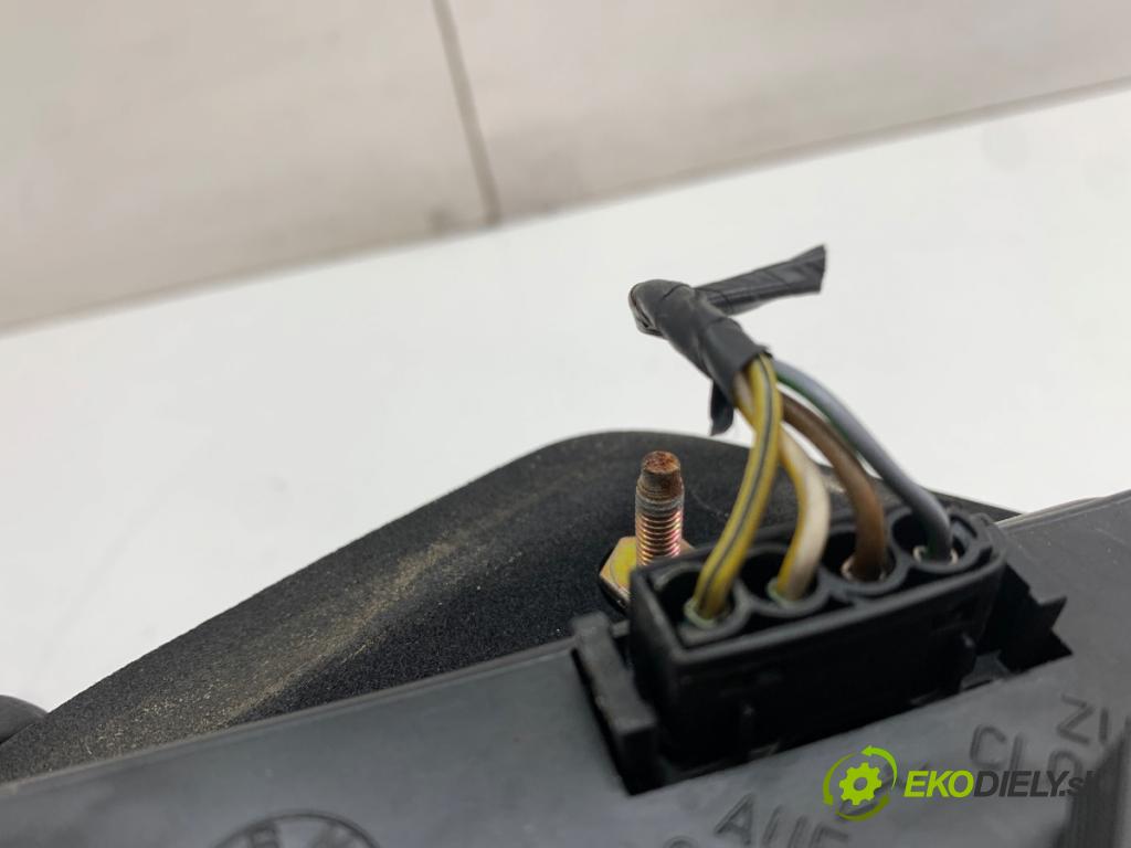 BMW E39 Kombi 2000 135 kW 530 d 2926 Svetlo ľavy zad vnútorná 8361673