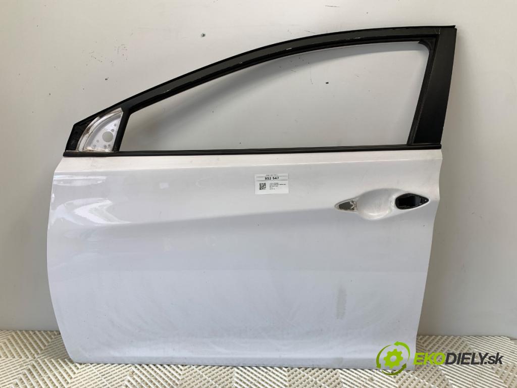 HYUNDAI ELANTRA V sedan 2014 97 kW 1.6 1591 Dvere ľavy predný 