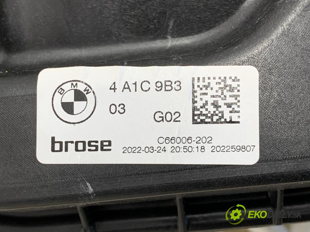 BMW G02 SUV 2022 375 kW M Competition 2993 mechanismus okna levý přední část 4A1C9B3