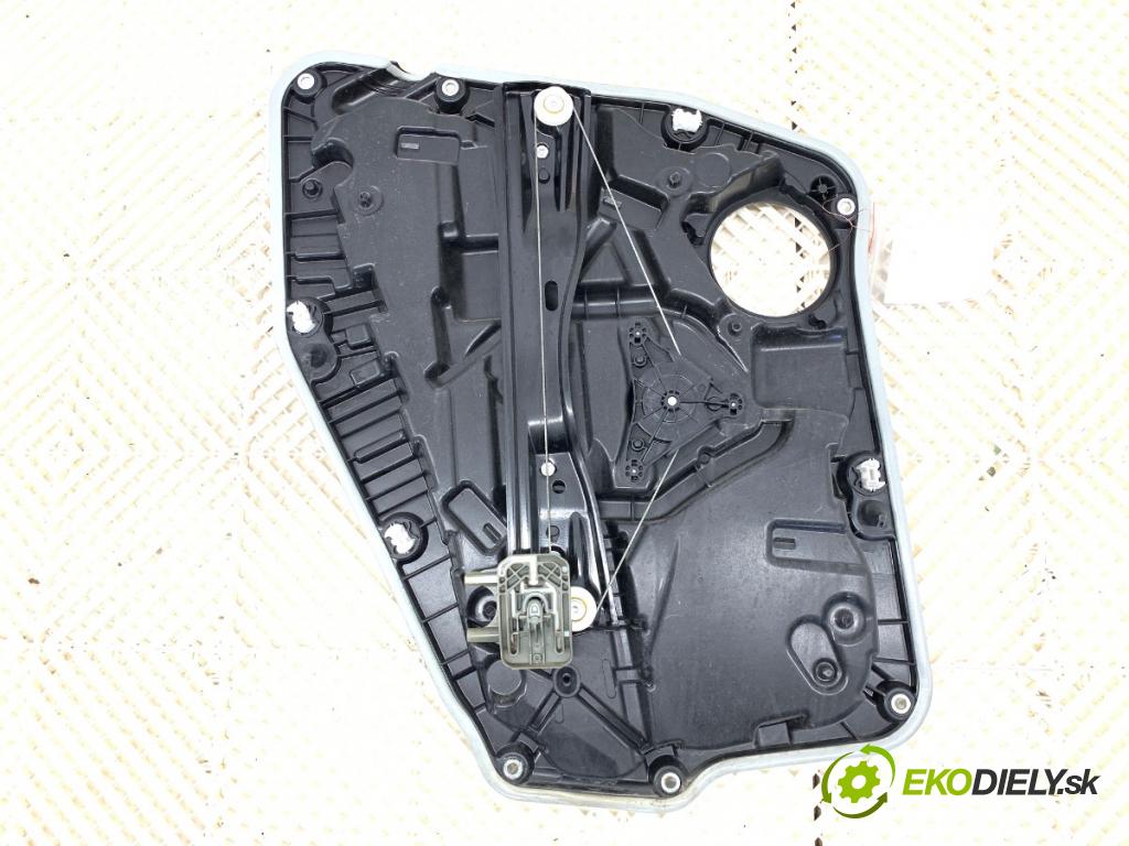 BMW G02 SUV 2022 375 kW M Competition 2993 mechanismus okna pravý zadní část 4A1C9B6
