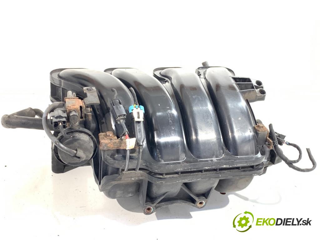 HYUNDAI ix35 SUV 2010 120 kW 2.0 1998 potrubí sání 28300-2G410 (Sací potrubí)