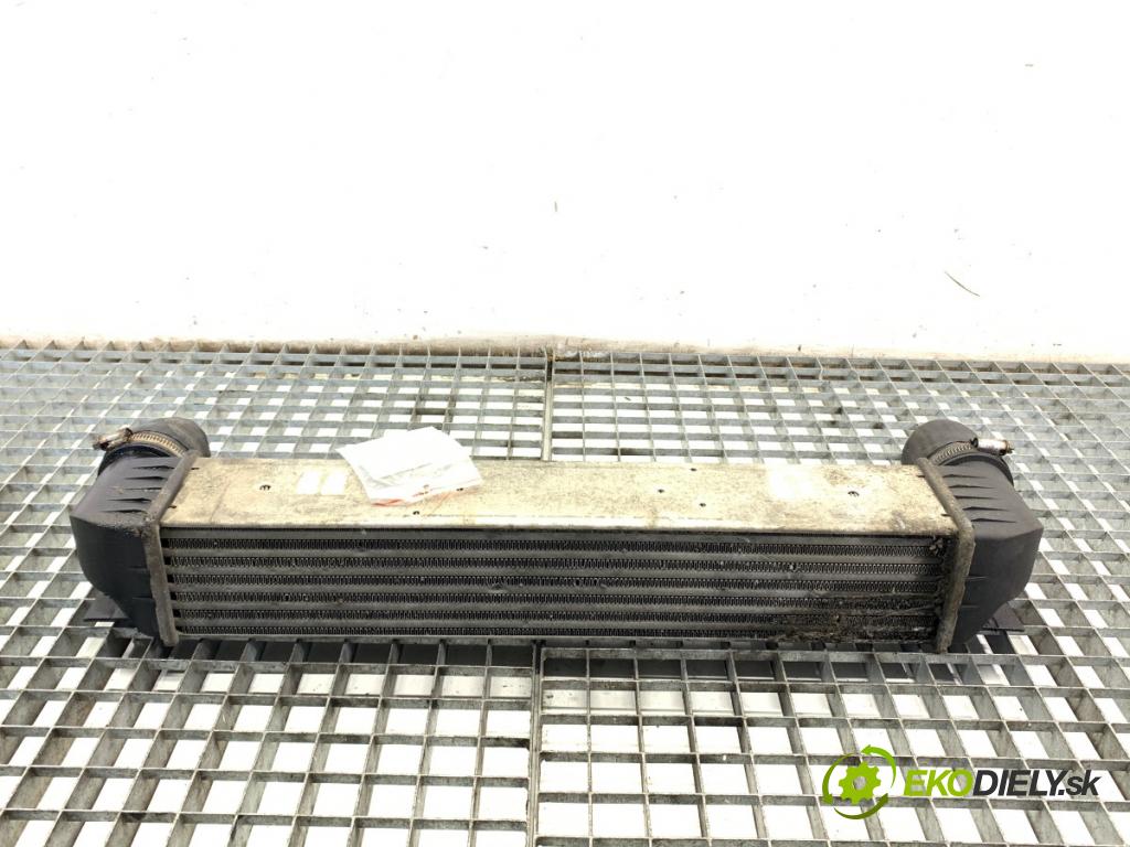 BMW E39 Kombi 2000 135 kW 530 d 2926 intercooler 2247359 (Intercooler (chladič nasávaného vzduchu))