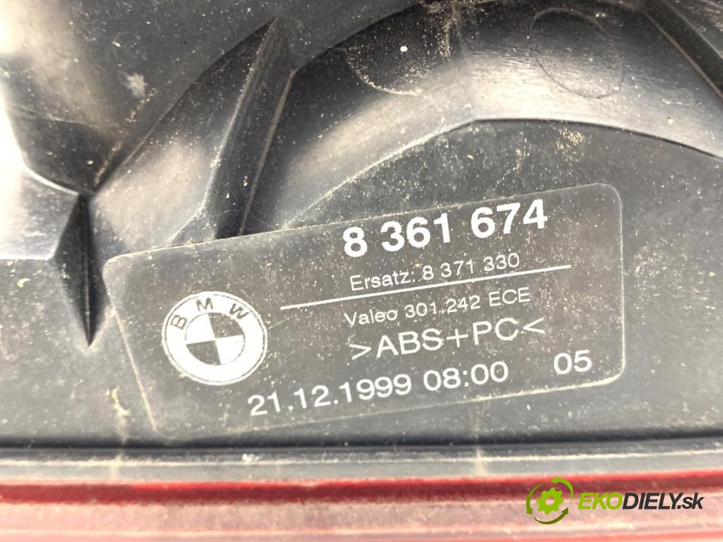 BMW E39 Kombi 2000 135 kW 530 d 2926 Svetlo pravy zad vnútorná 8361674