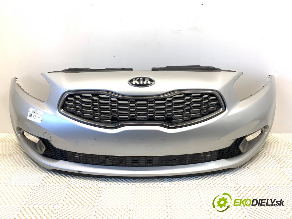 KIA CEED nadwozie zamknięte / kombi 2015 94 kW 1.6 CRDi 1582 Nárazník predný  (Kľučka dverí ostatné)