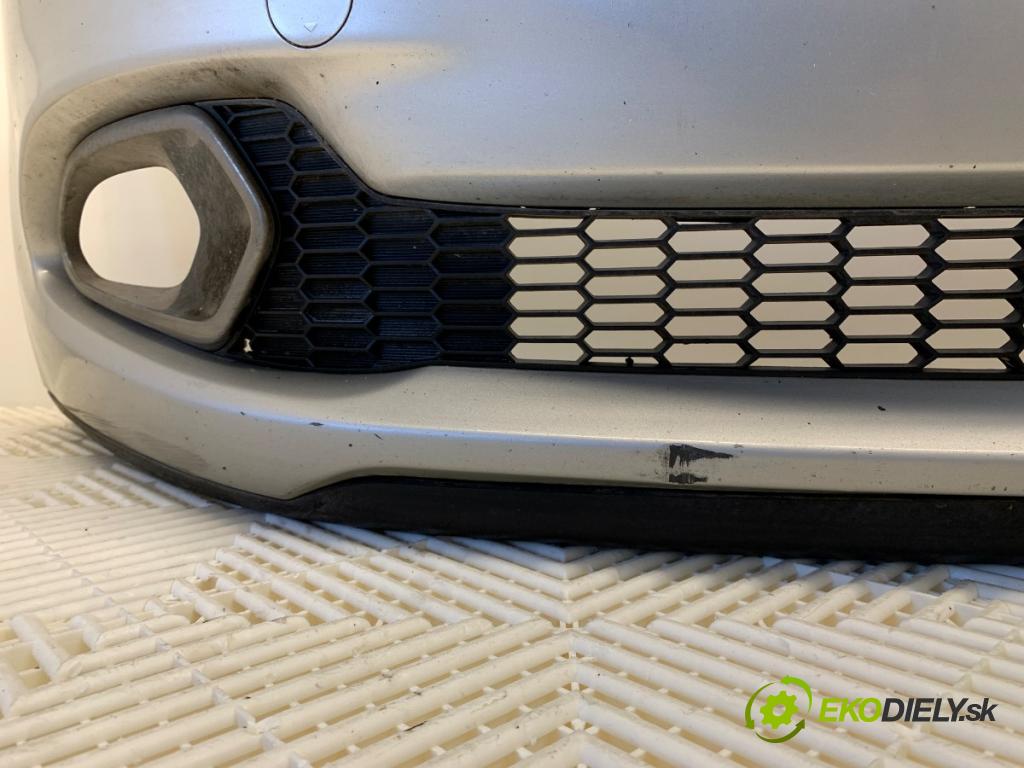 KIA CEED nadwozie zamknięte / kombi 2015 94 kW 1.6 CRDi 1582 Nárazník predný  (Kľučka dverí ostatné)