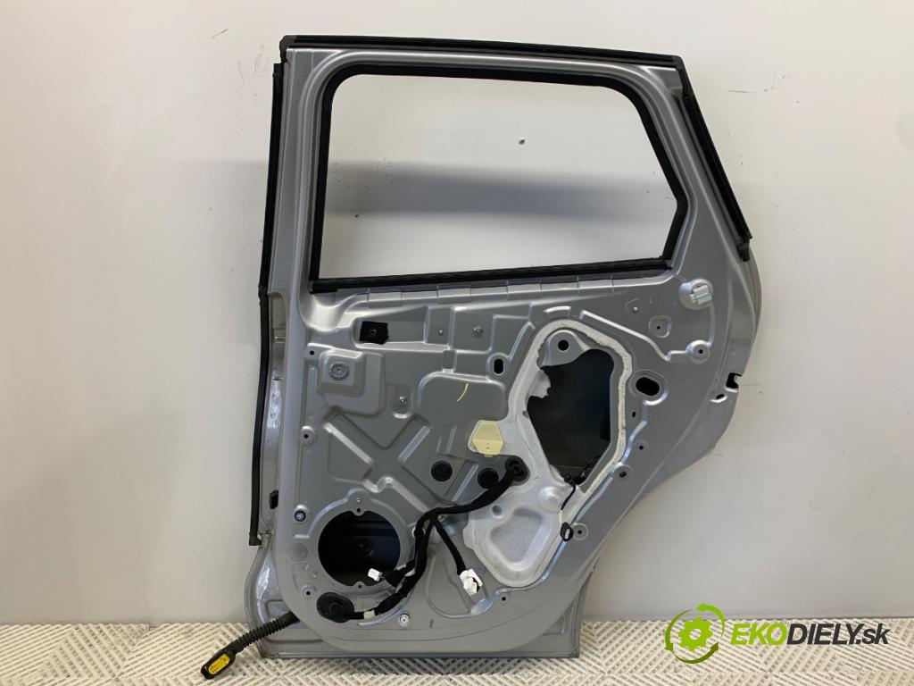 RENAULT CAPTUR I liftback 2016 87 kW 1.2 TCe 120 1197 Dvere pravy zad