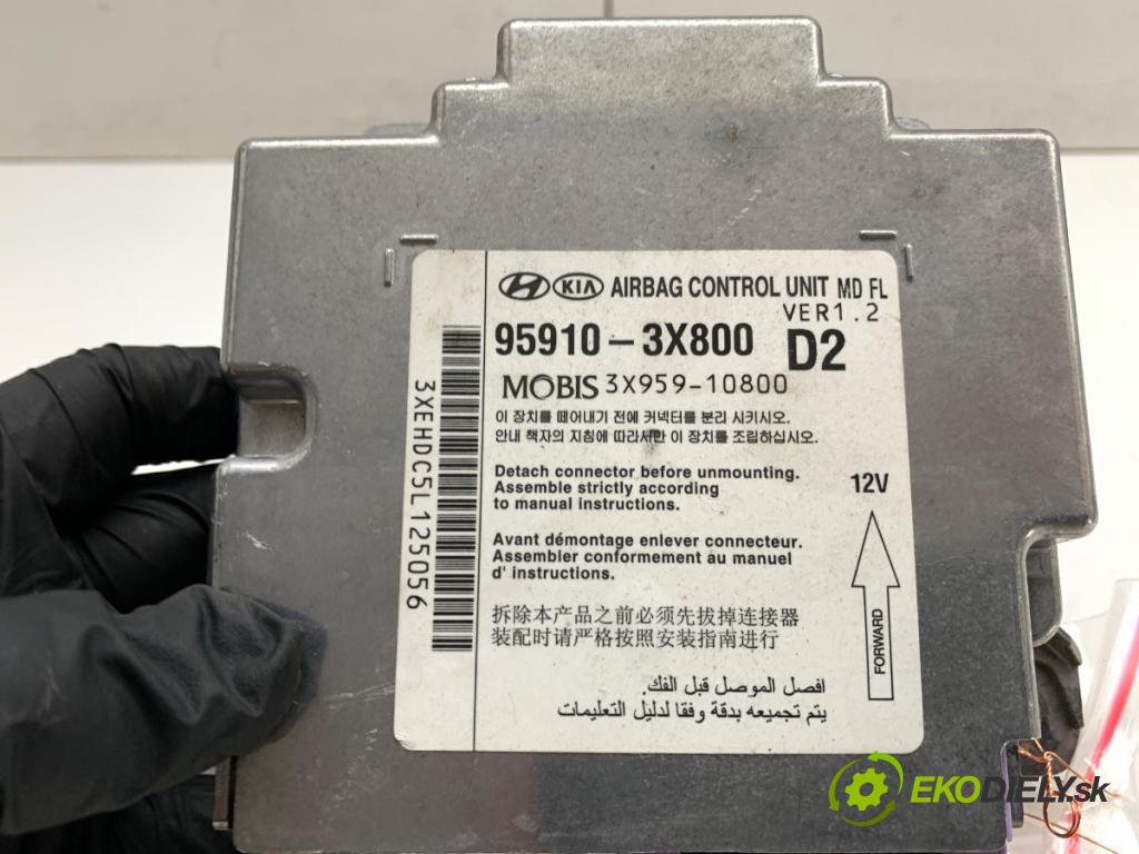 HYUNDAI ELANTRA V sedan 2014 97 kW 1.6 1591 senzor airbag 95910-3X800 (Snímač)