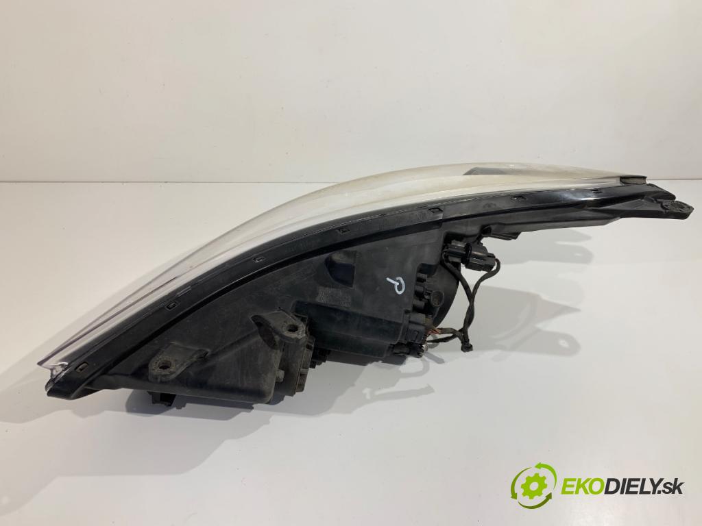 HYUNDAI ELANTRA V sedan 2014 97 kW 1.6 1591 světlomet pravý přední část 92102-3X