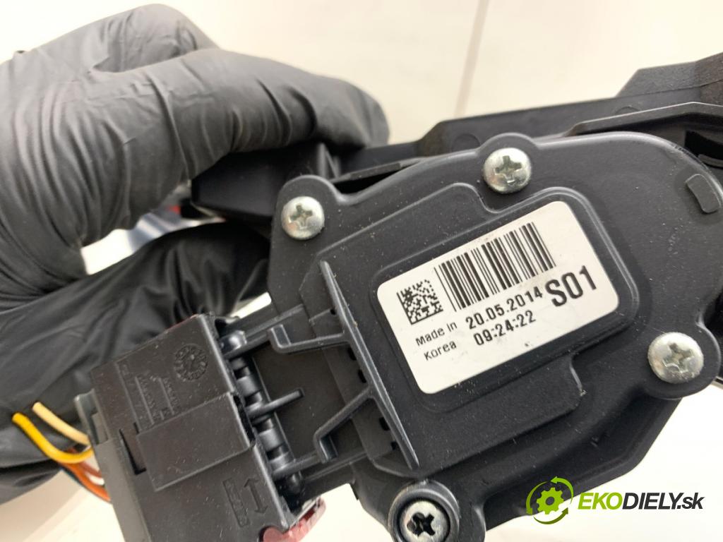 HYUNDAI ELANTRA V sedan 2014 97 kW 1.6 1591 Potenciometer plynu  (Potenciometer plynového pedálu)