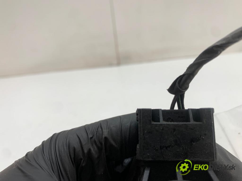 BMW E39 Kombi 2000 135 kW 530 d 2926 Snímač XENON pravy zad 1093698