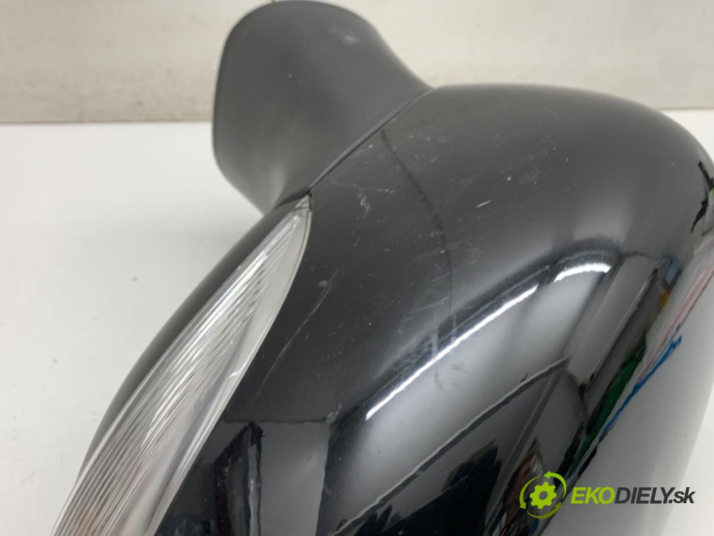 RENAULT CAPTUR I liftback 2016 87 kW 1.2 TCe 120 1197 zpětné zrcátko levý