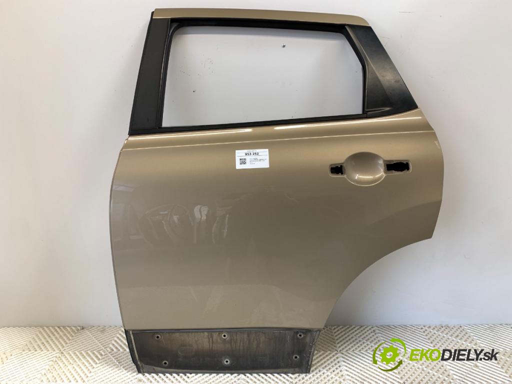 NISSAN QASHQAI J10 SUV 2008 84 kW 1.6 1598 dveře levý zadní část 