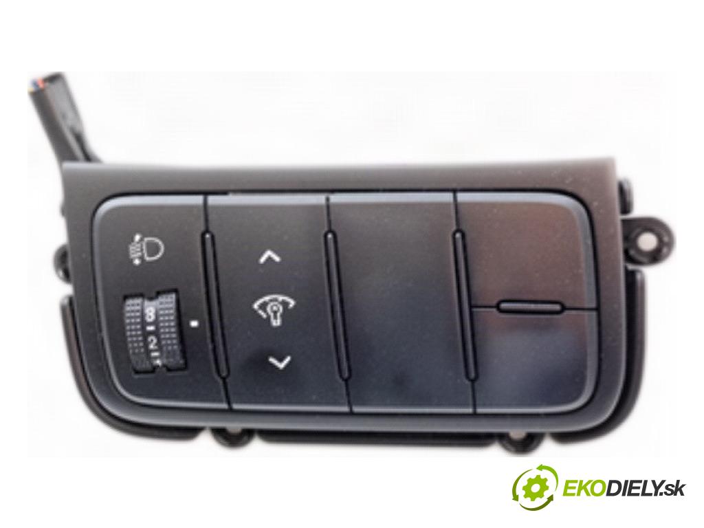 KIA CEED nadwozie zamknięte / kombi 2015 94 kW 1.6 CRDi 1582 přepínač nastavení světel 49D10H-1000 (Páčky pod volantem)