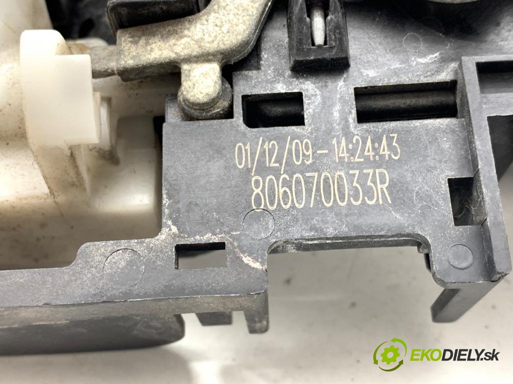 RENAULT SCENIC III nadwozie wielkoprzestrzenne (MPV) 2010 96 kW 1.9 dCi (JZ0J, JZ1J, JZ1K, JZ1S) 1870 Kľučka vonkajšia ľavy predný 806070033R