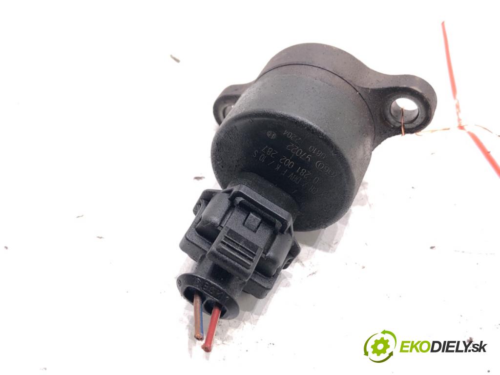 BMW E39 Kombi 2000 135 kW 530 d 2926 Snímač tlaku paliva 0281002287 (Snímač)