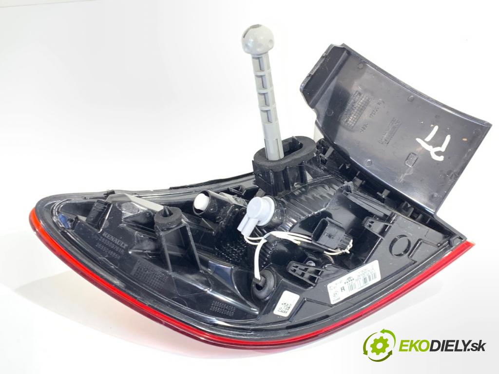 MITSUBISHI COLT VII liftback 2024 49 kW 1.0 MPi (VBXG0) 999 Svetlo pravy zad 265509761R